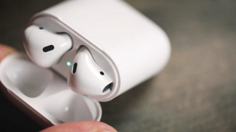 Как выглядит airpods на человеке