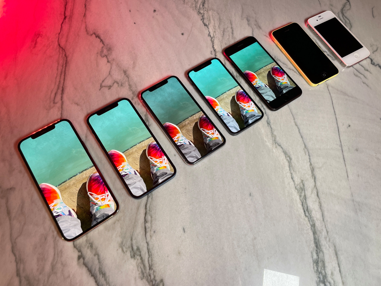 Первые обзоры iPhone 12 mini и 12 Pro Max. Что думают эксперты?