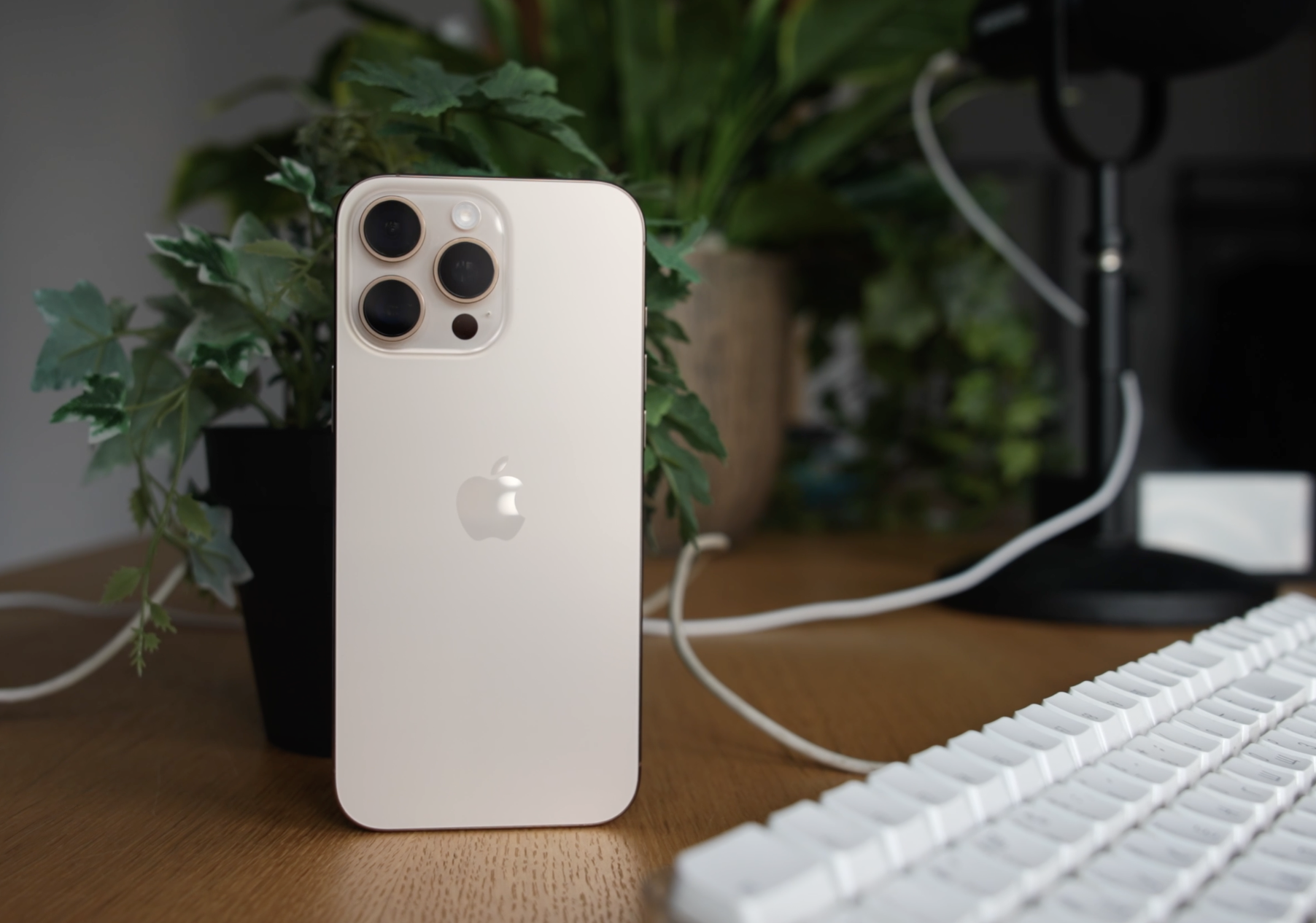 полгода с iphone 16 pro плюсы и минусы