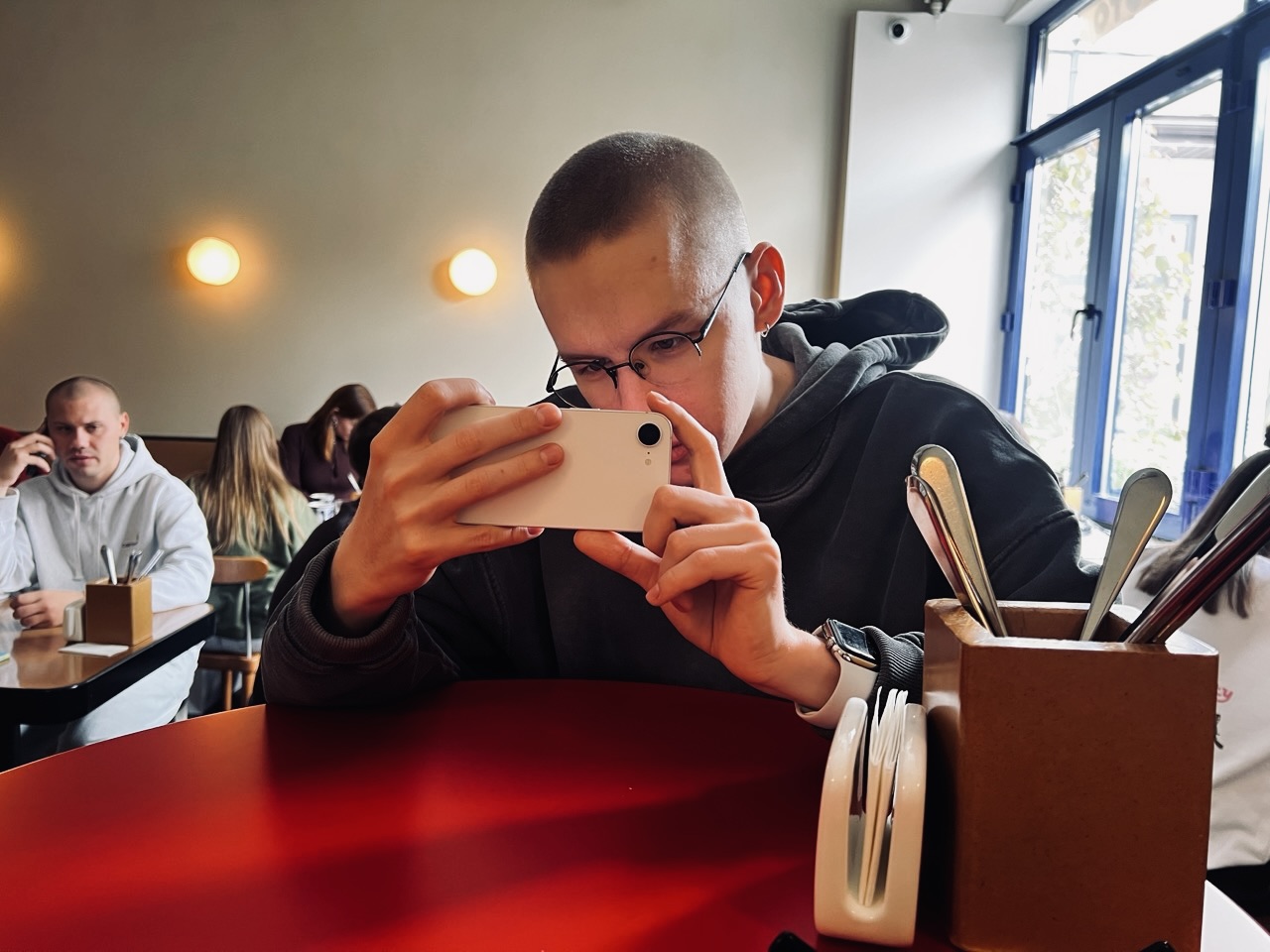айфон 16е опыт использования iphone 16e обзор