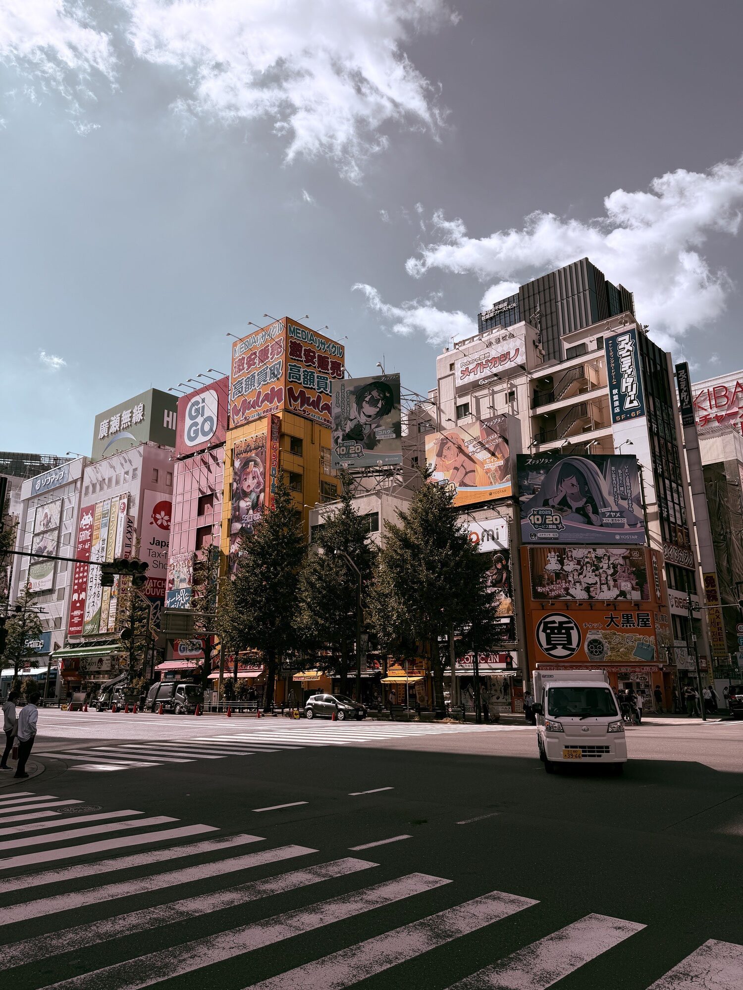 iphone 17 pro max лучшая камера для отпуска обзор токио япония