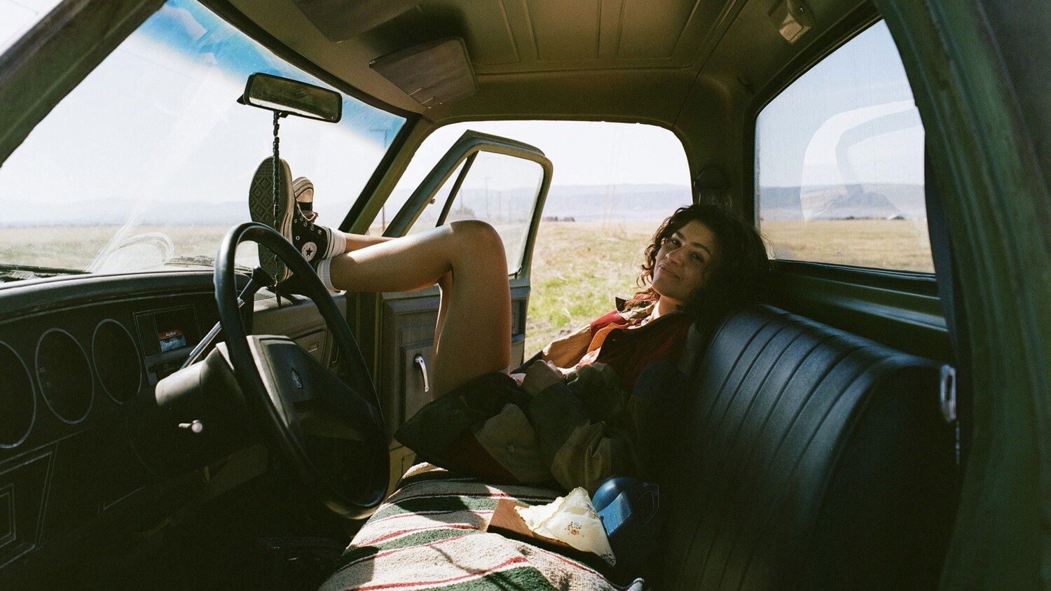 10 сериалов апреля странные дела истории 85 эйфория онлифанс эль фаннинг